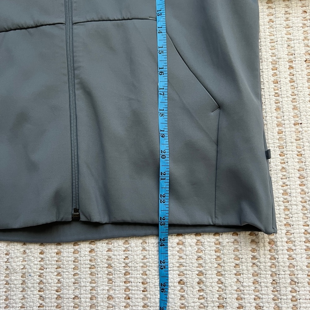 Lululemon Grey Jacket - Shaped Jacket Expression
… - image 10